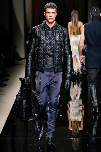 Look 47